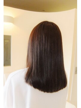 ニュアンス(nuance) ミディアムストレート