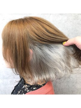 キャラ シャローネ 池袋(Chara Chalone) インナーホワイト【池袋東口/岸雄一】