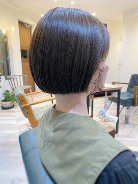 コムシュブー(Comme Cheveux) 【Comme Cheveux】ぱつっとボブショート☆/東（アズマ ）