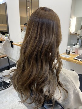 キャプチャー 海老名(capture) 『Capture RINA』柔らかベージュ！