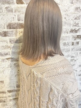 テーラヘアー 土気あすみが丘店(TELA HAIR) シルバーベージュ