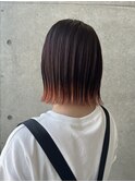 裾カラーボブの