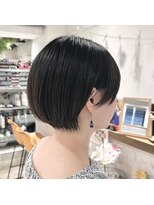 セラ バイ ユーレルム(SerA by U-REALM)&nbsp;まとまりショートボブ　担当　佃