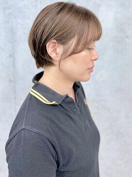 モリオ(morio) ショートカット大人かわいいショートマッシュショート白髪ぼかし