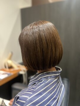 アミックス Hair&Make Amix KOKUSAIHOTEL ナチュラルボブ