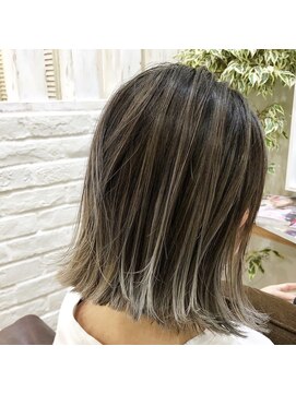 ループ(LOOP) ラインボブ×ハイライトグラデーション