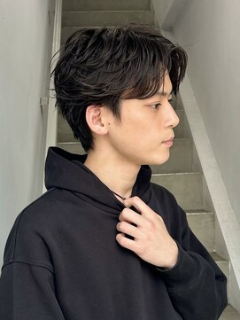 クロト(Clotho) センターパート/フェザーパーマ/波巻きツイストスパイラル