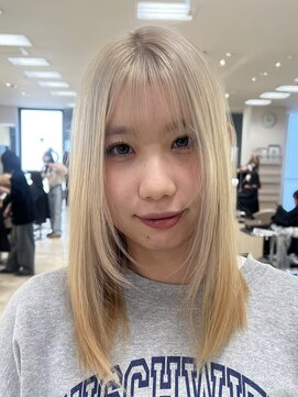 シャルムバイケンジ(Charm.by KENJE) ブランドベージュ/ハイトーン/ブリーチ/ダブルカラー/レイヤー