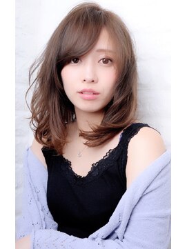 ミッシェル アフロート(michelle afloat) ナチュラルで華やかな輝きを放つ為のラウンドCカーブカット☆