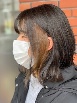 アークスヘアー 大人可愛いダーク艶カラー×シルバーベージュインナーカラー