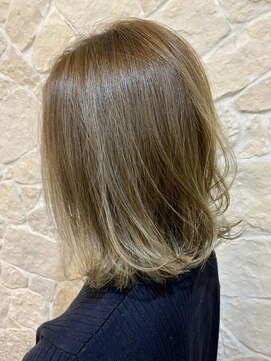 アムネシア たまプラーザ(AMNESIA) うる艶ペールベージュ【たまプラーザ】