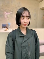 メク(meku)&nbsp;前上がりボブ／ミニボブ