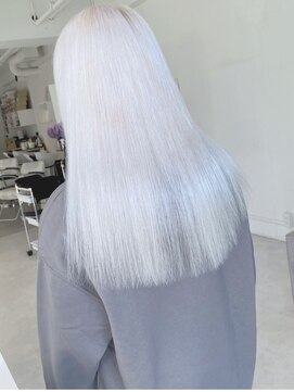 ターン ヘアー(TAAN HAIR) ホワイトカラー