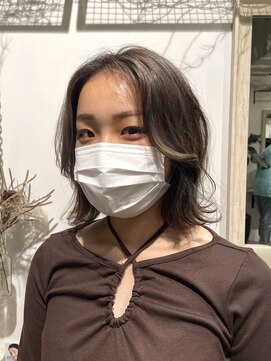 ゼストカロン(ZEST Kalon) 透明感たっぷりのベージュ×ホワイトハイライト