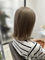 ミングルクラーロヘアー(MINGLE CLARO hair)&nbsp;ホワイトミルクティーベージュ