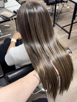 ヴィフ 大船(VIF) ハイライトケアブリーチマチルダボブグレージュレイヤーロング