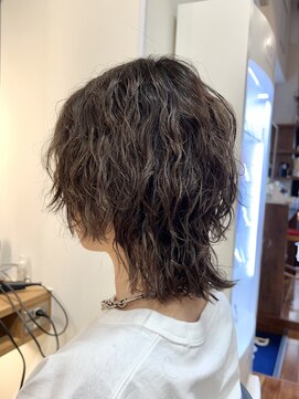 ルーム(Room) ウルフカット/ウルフパーマ/スパイラルパーマ