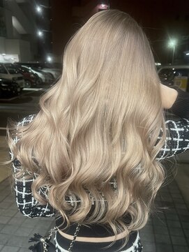 リノート バイ エゴル 名古屋(LINOET by ENGOL) 【LINOET 名古屋】齋藤梨乃 milk tea beige ★