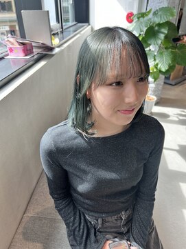 ロカリタ キョウト 河原町三条店(ROCAReTA kyoto) ブリーチ履歴有り：グリーン