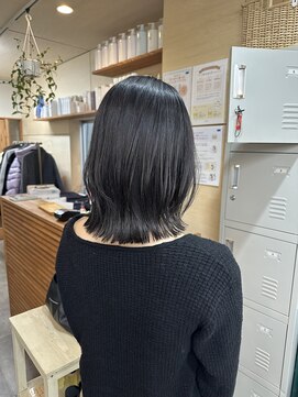 リラ バイ クオーレ(LIRA by CUORE) 酸性縮毛矯正×切りっぱなしボブ