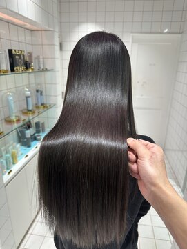 ロンドルーチェ 心斎橋(Lond luce) ダークアッシュ/ミディアムレイヤーカット［髪質改善/縮毛矯正］