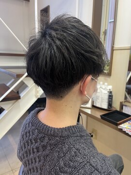 コアフィールフィス(COIFFURE fils) 《見附 今町》刈り上げマッシュ