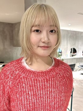 ハウ 心斎橋(how) 30代40代ブリーチミルクティーミディアムウルフ夏カラー