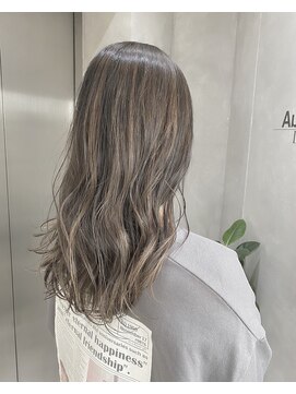 オーストヘアー リュウール(Aust hair Lueur) ナチュラルハイライト×グレージュカラー