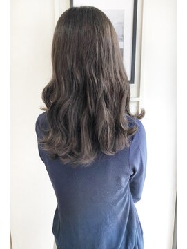 シーバイシー(CxC) アッシュグレー/ローレイヤー/ブリーチ無し/大人かわいい