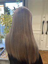 ヤテ(yate')&nbsp;white greige