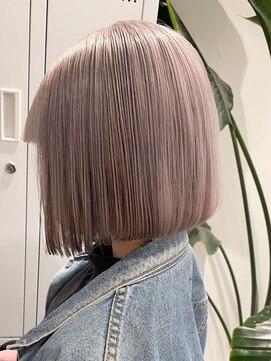 ベレーザ 渋谷(BELEZA) 4196ミルクティーアッシュ艶髪タンバルモリボブニュアンスカラー