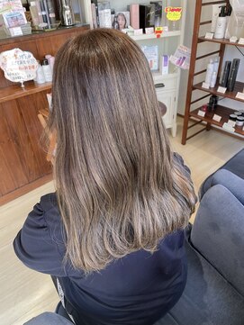 アンティカ(ANTICA) ハイライト×グレージュ