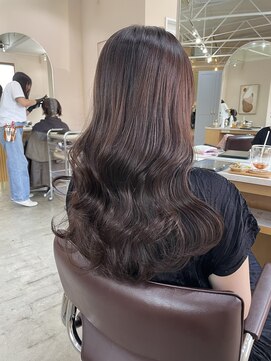 キュオンシア(CUEON. ciea) 艶髪ロング×ピンクグレージュ