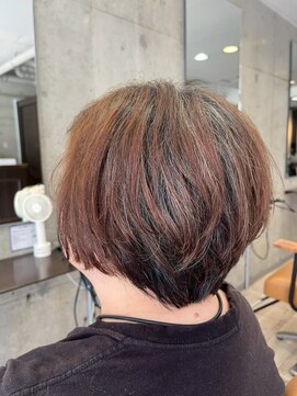 ヘアーアンドメイク ファット(Hair&Make PHAT) 丸み小顔レイヤーショートボブ大人可愛い似合わせカット30代40代