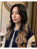 グッドフェローズ ミナミホリエ(GoodFellas minamihorie)&nbsp;大人可愛いロングレイヤーグラデーションカラー羽エクステ艶感