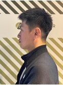 大人の刈り上げスタイル【BARBER-BAR】