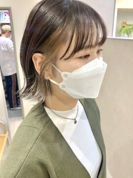 ヘーゼル 博多(HAZEL.) KOBA/インナー×ショートボブ