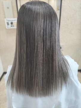 エイチ エアー ダヴ H air DAV調布北口 シルバーハイライトカラー