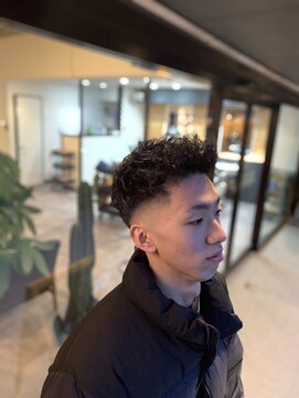 ベイブヘアー(BABE HAIR) スパイキーショートスタイル