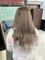 アイズ 本厚木(AIZU) ハイトーンカラー ホワイトベージュ