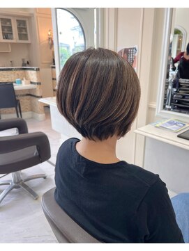 サロンドウィズ 本店 本八幡(Salon de With) 大人のための美フォルムショート