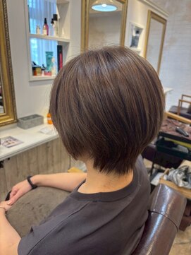 クロエ バイ ラヴィズム 新潟ビルボードプレイス2店(CLOE by LUVISM) 大人丸みショート＆ベージュブラウン