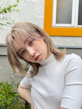 リベルタ 下北沢(liberta) ホワイティーブロンド×ニュアンスウルフ