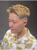 「ゴールドブロンド×フェードカット」