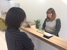 スタッフ皆で明るい笑顔でお出迎えさせて頂きます♪