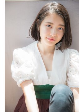 ガーデントウキョウ(GARDEN Tokyo) 厚めバングのマーメイドアッシュハニーヘア小顔斜めバング