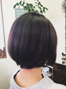 フィリア 台原店(Filea) ルビーレッド×ショートボブ