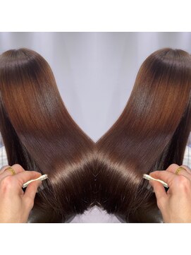 ラフトーキョウセカンド(RAF TOKYO 2nd) 【 RAF TOKYO 2nd SYOTA 】サイエンスアクアで艶髪へ