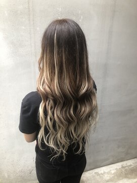 アイム(Aim) シールエクステ60枚腰くらいの長さ