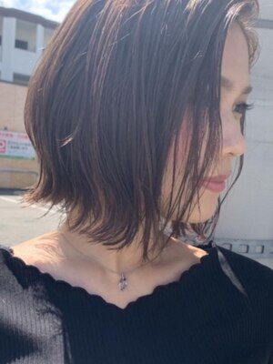 美髪に欠かせないのがヘアケア♪トリートメントではケアできない、頭皮の汚れを落としてサラツヤの髪に♪